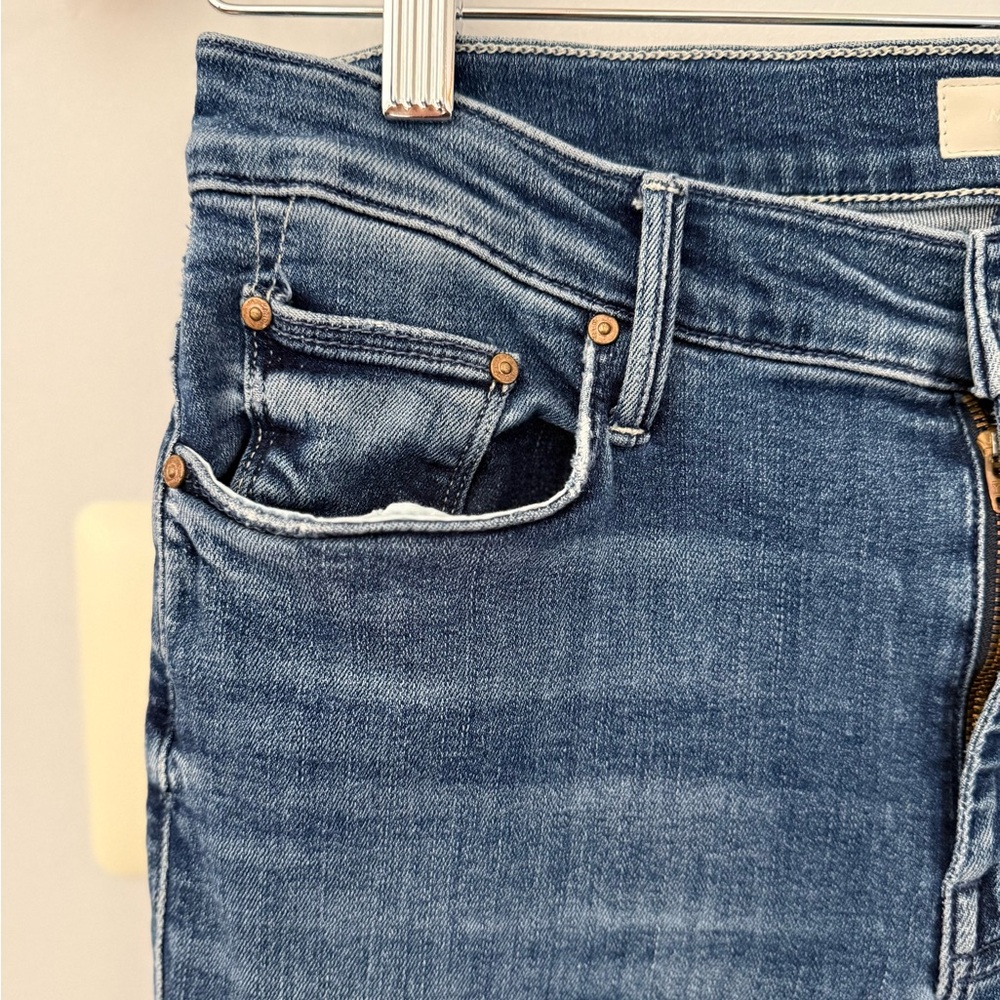 MOTHER Denim The Weekender Fray Jeans | Size 30 - Picture 4 of 11
